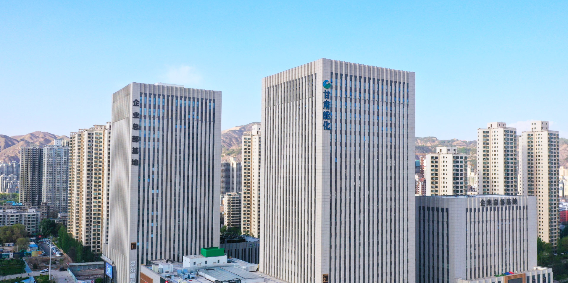 PG�ͽ�Ů���칫��¥