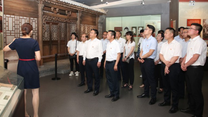 PG�ͽ�Ů�����ſ�չ�����Ű���������⵳�ջ